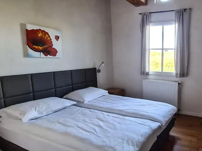 Luxury Villa Near The Cute Towns Of Sarlat And Rocamadour Lanzac Сasa de vacaciones
