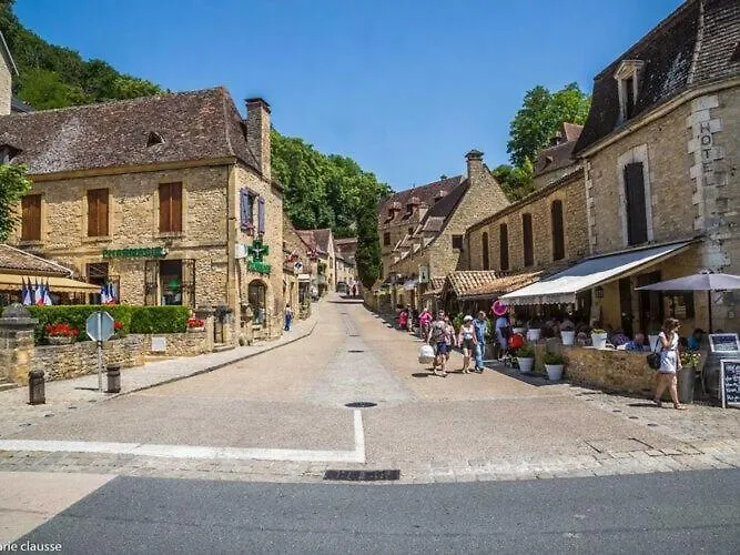 Luxury Villa Near The Cute Towns Of Sarlat And Rocamadour Lanzac 0*,